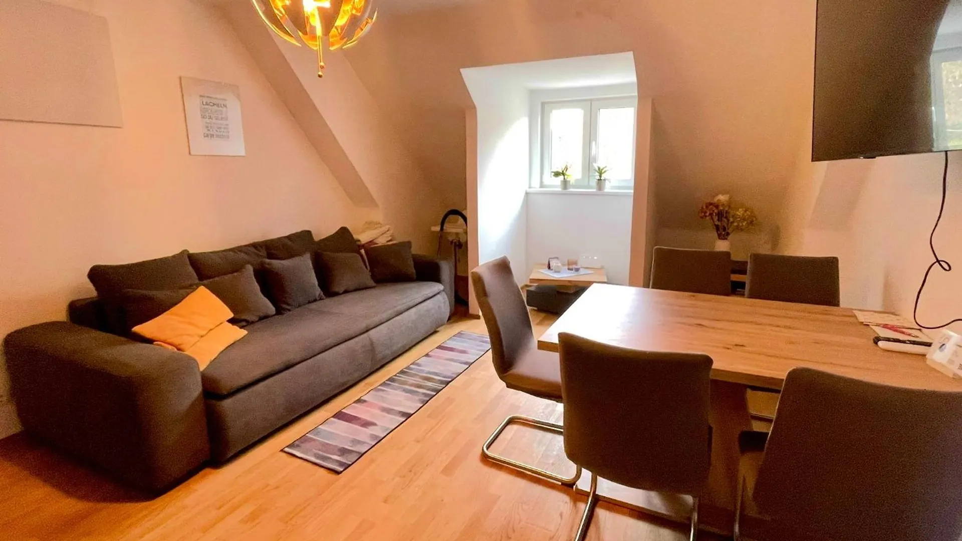 公寓 Cosy & Central - Wohnen Naehe Der Stadthalle 格拉茨